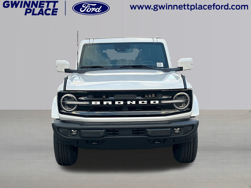 2024 Ford Bronco Outer Banks 2