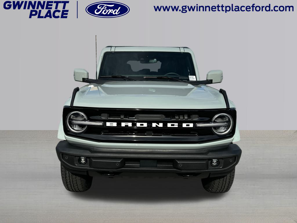 2024 Ford Bronco Outer Banks 2