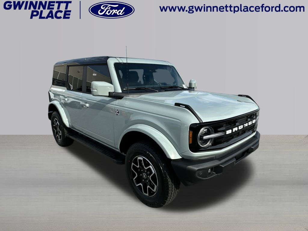 2024 Ford Bronco Outer Banks 3