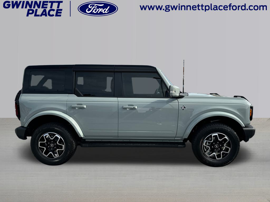 2024 Ford Bronco Outer Banks 4