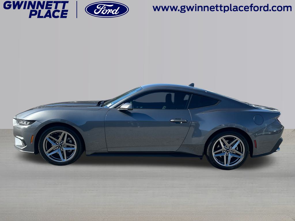 2025 Ford Mustang EcoBoost 8