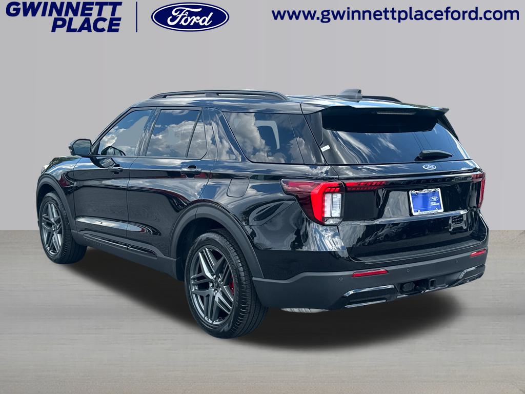 2025 Ford Explorer ST-Line 7