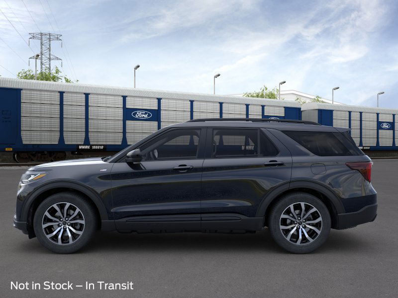 2025 Ford Explorer ST-Line 3