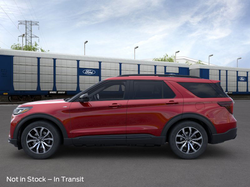 2025 Ford Explorer ST-Line 3