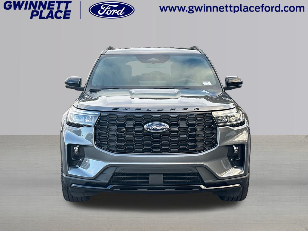 2025 Ford Explorer ST-Line 2