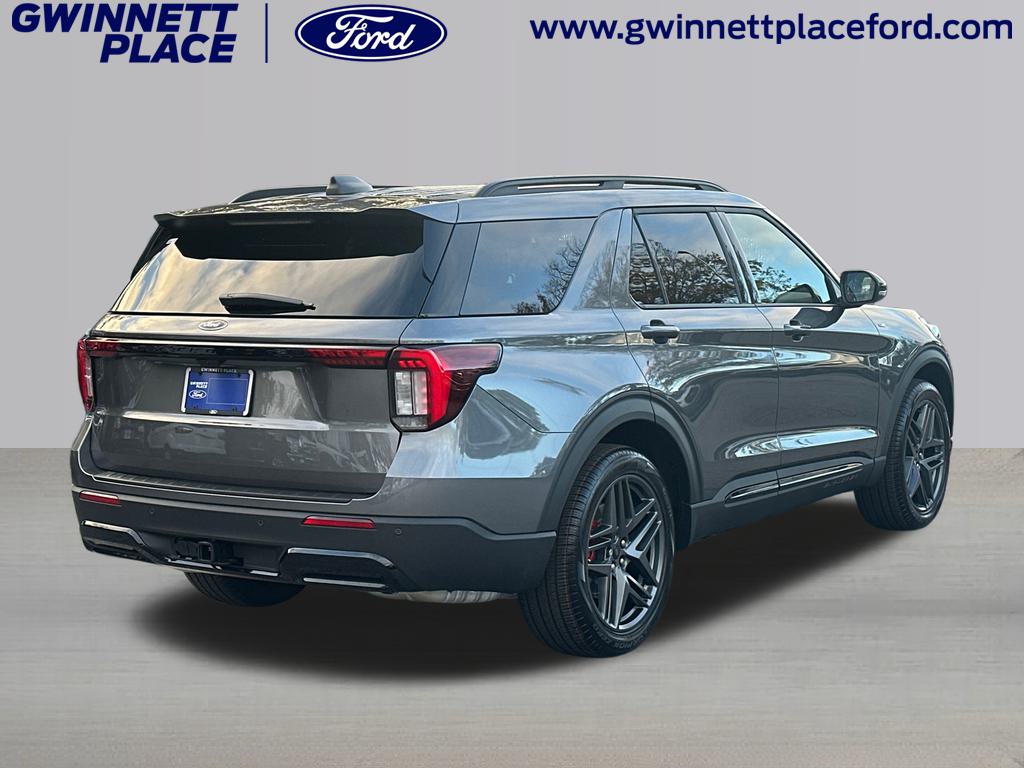 2025 Ford Explorer ST-Line 5