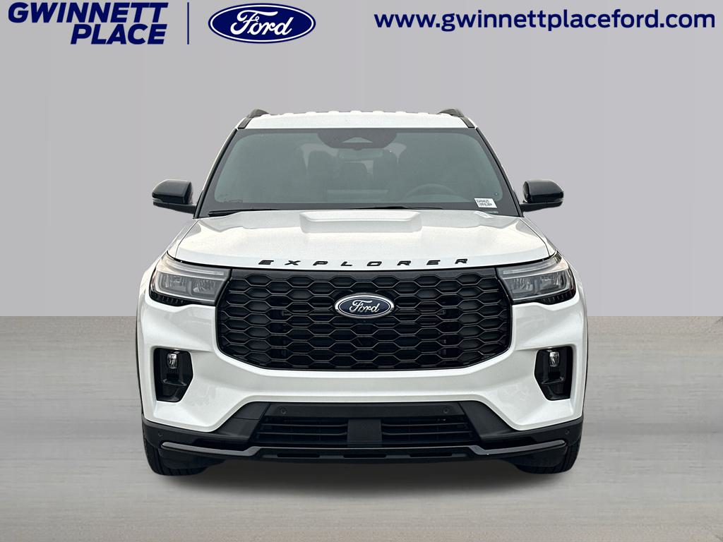 2025 Ford Explorer ST-Line 2