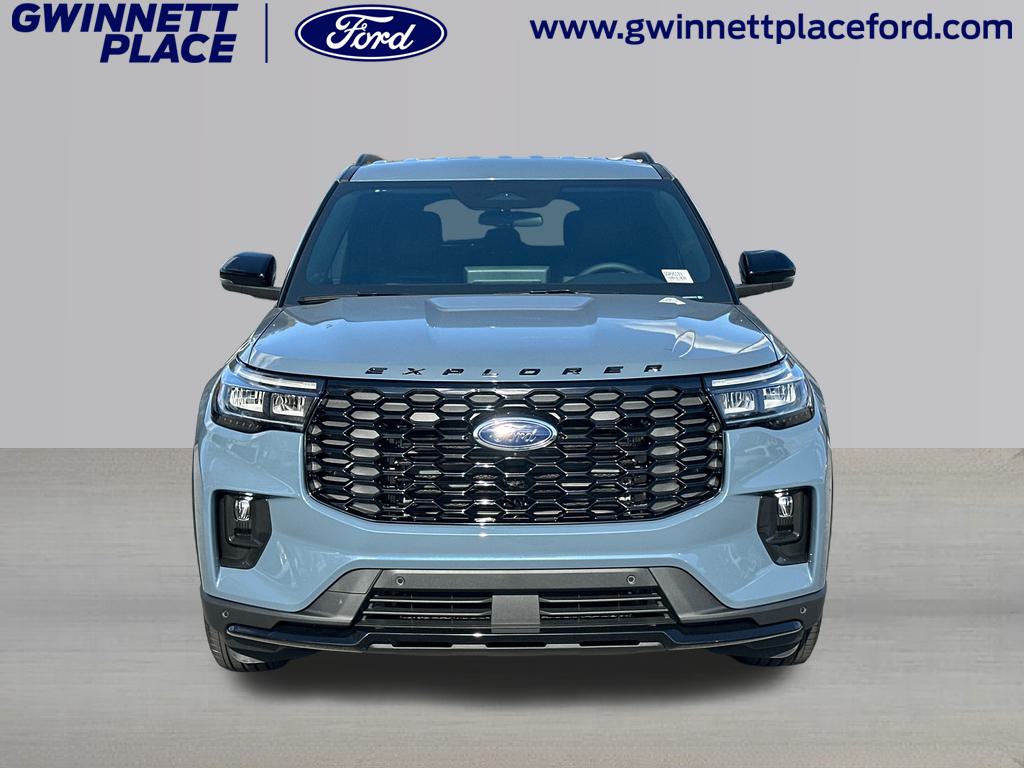 2025 Ford Explorer ST-Line 2