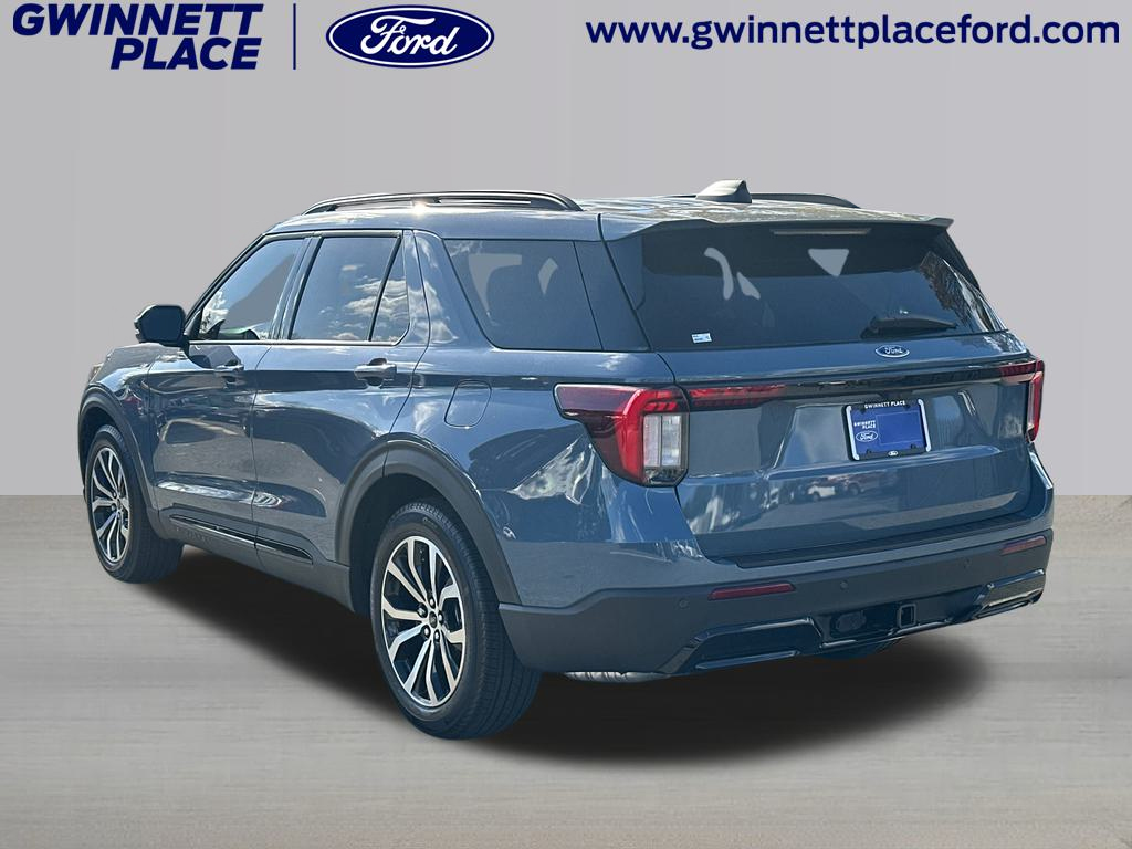 2025 Ford Explorer ST-Line 7