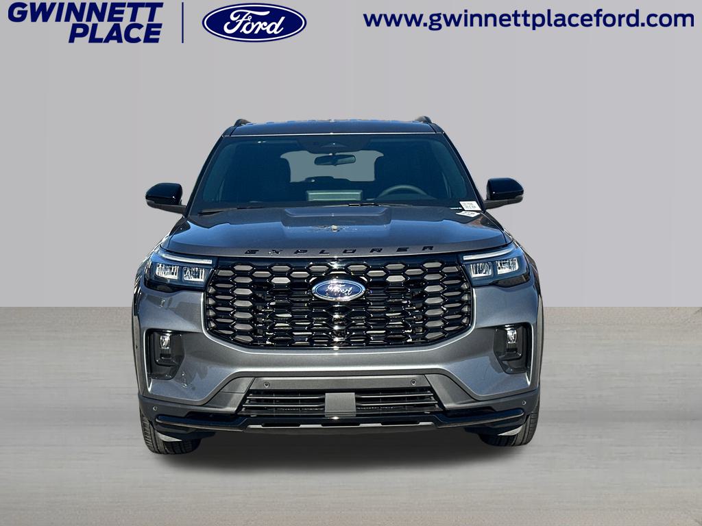 2025 Ford Explorer ST-Line 2