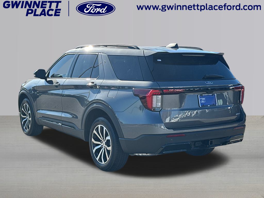 2025 Ford Explorer ST-Line 7