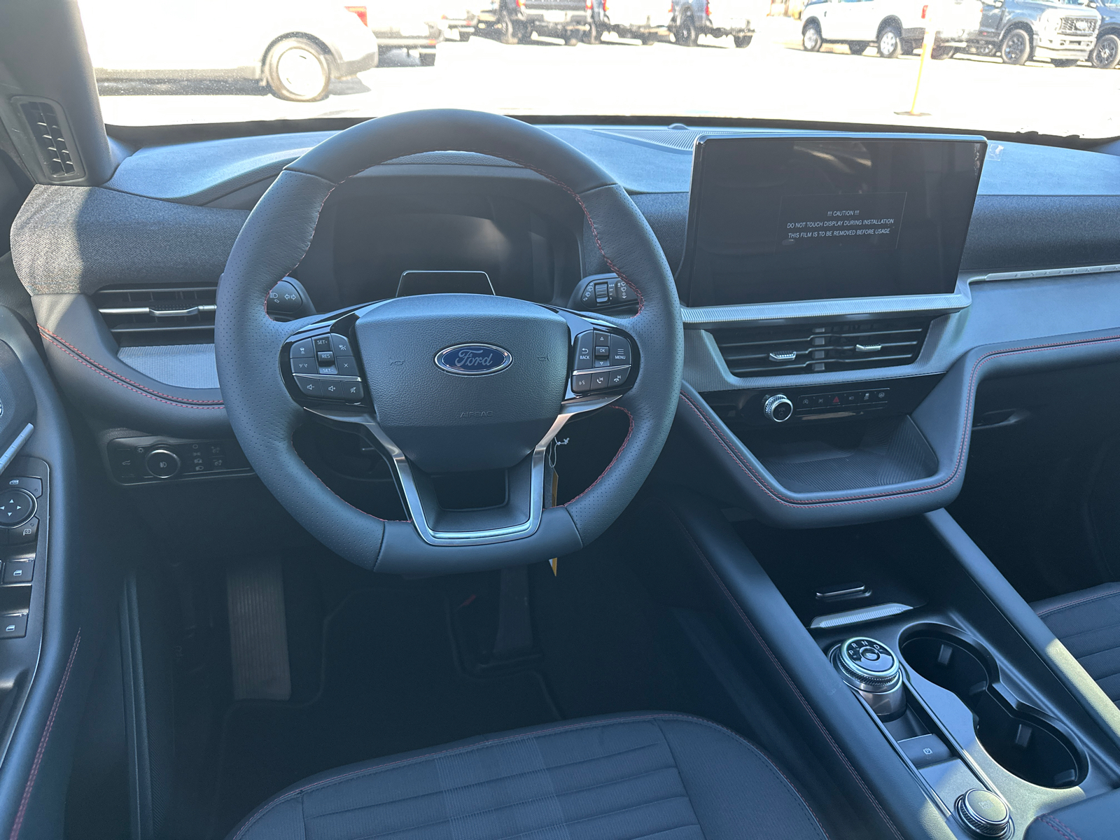 2025 Ford Explorer ST-Line 23