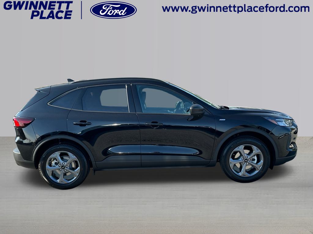 2025 Ford Escape ST-Line 4