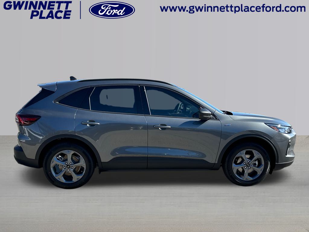 2025 Ford Escape ST-Line 4