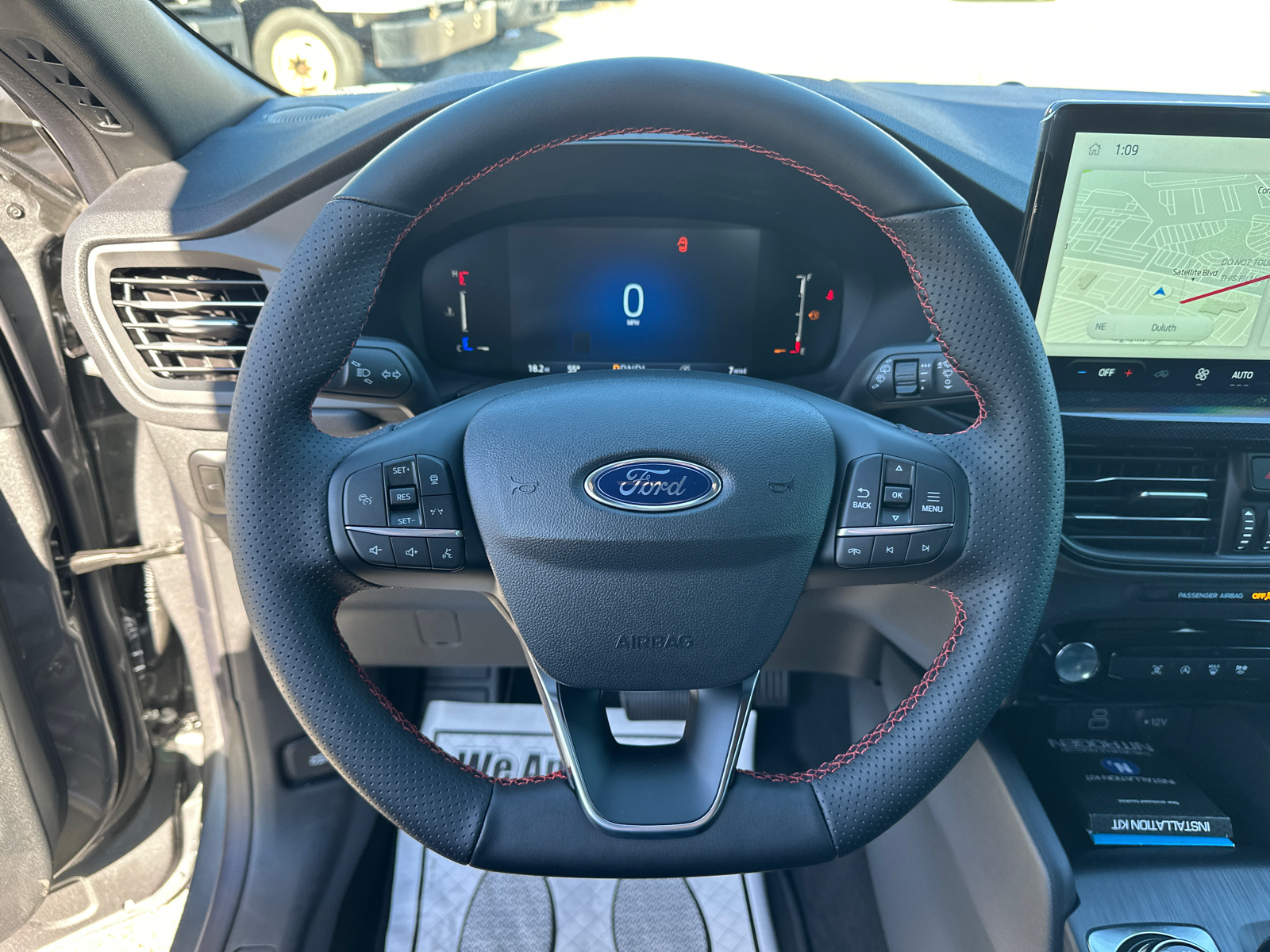 2025 Ford Escape ST-Line 24