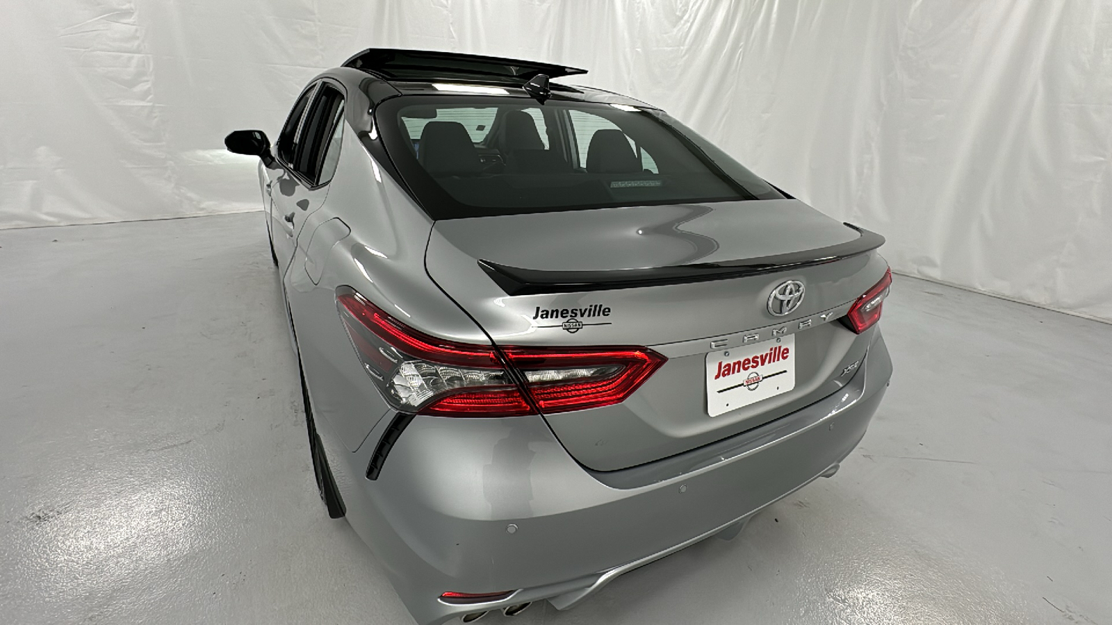 2023 Toyota Camry XSE 5