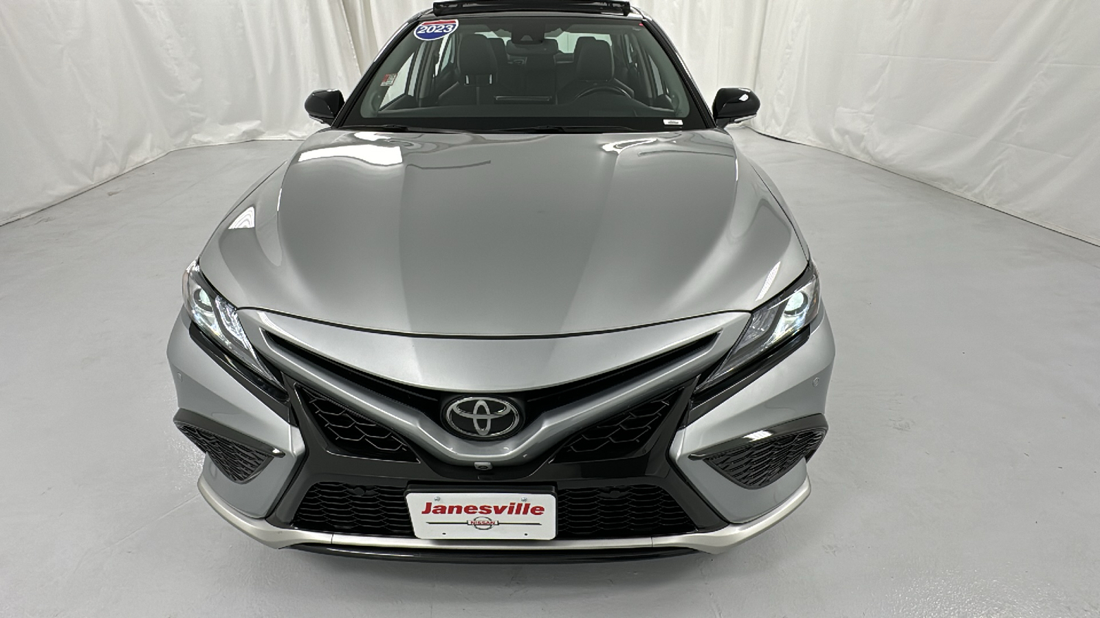 2023 Toyota Camry XSE 8