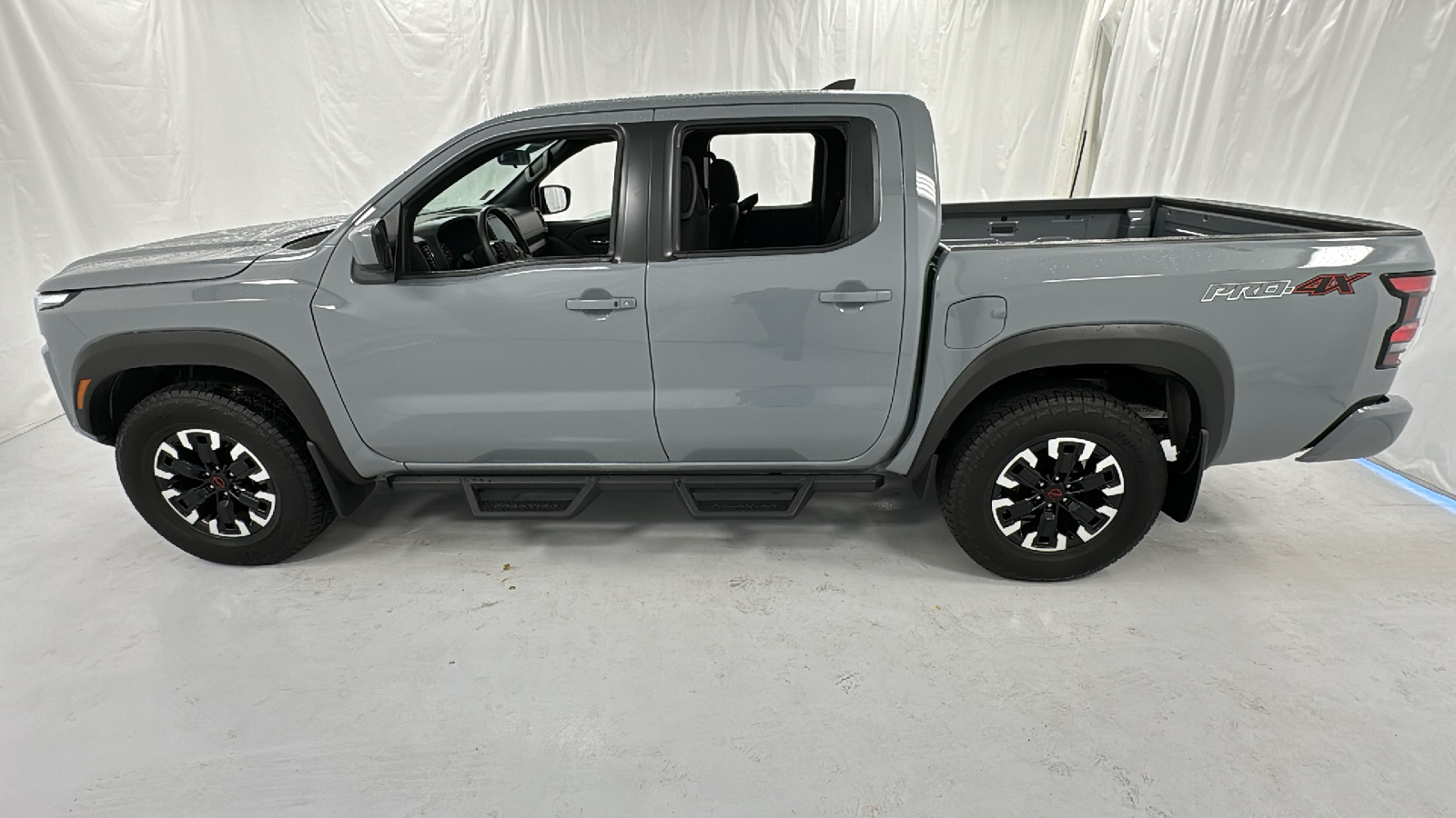 2023 Nissan Frontier PRO-4X 6