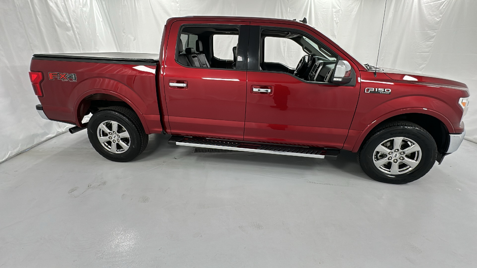 2019 Ford F-150 Lariat 2