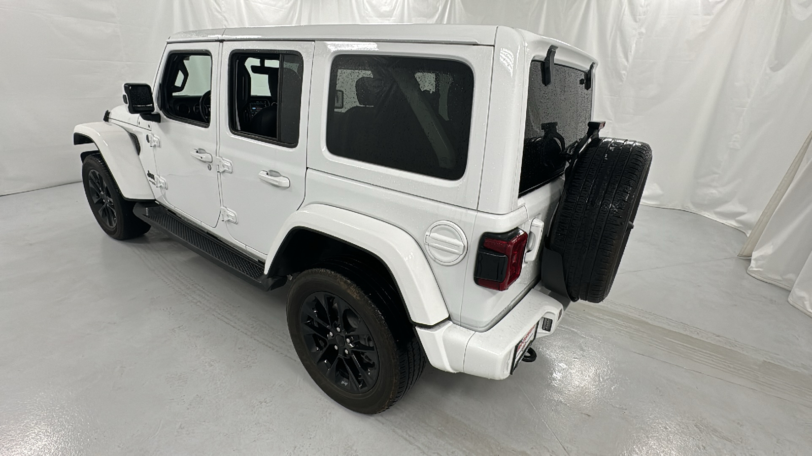 2021 Jeep Wrangler Unlimited Sahara High Altitude 5