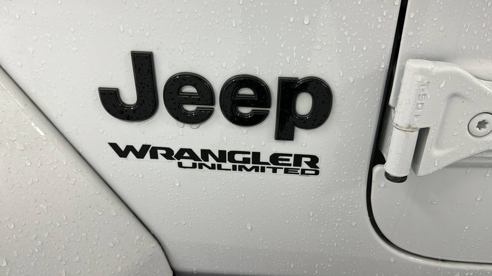 2021 Jeep Wrangler Unlimited Sahara High Altitude 32