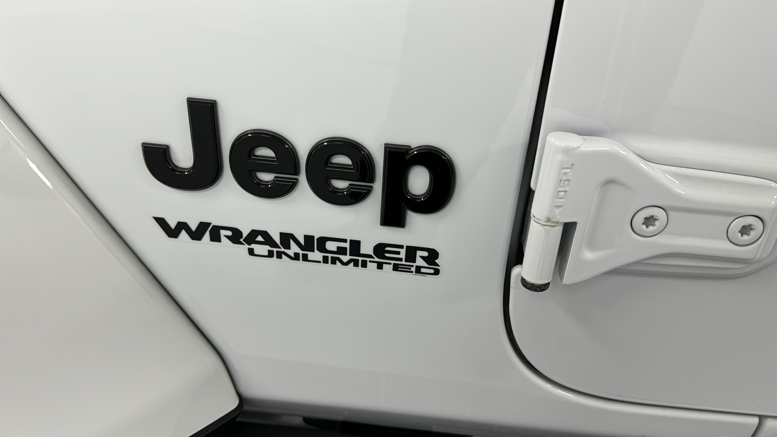 2021 Jeep Wrangler Unlimited Sahara High Altitude 35