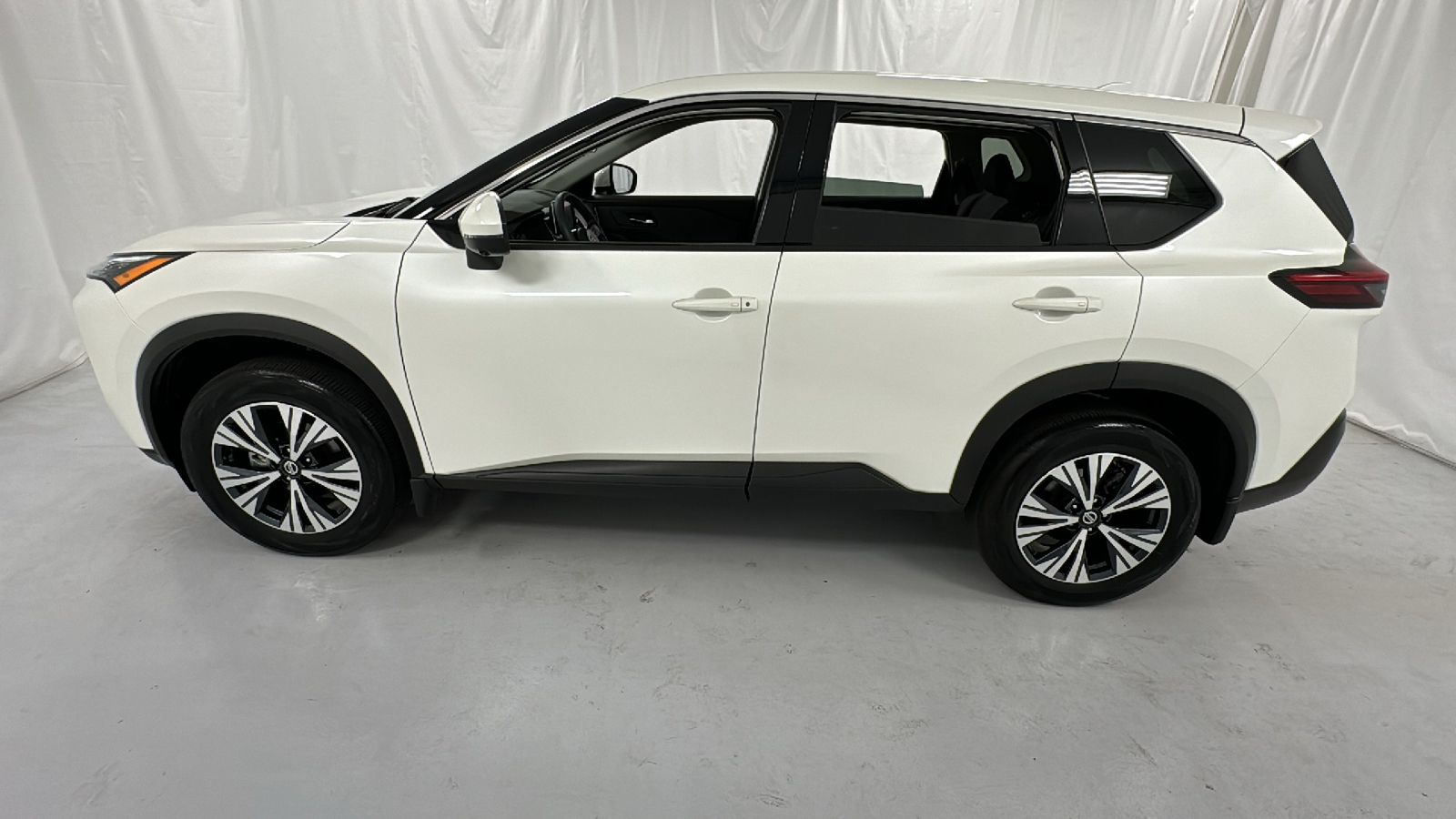 2021 Nissan Rogue SV 6