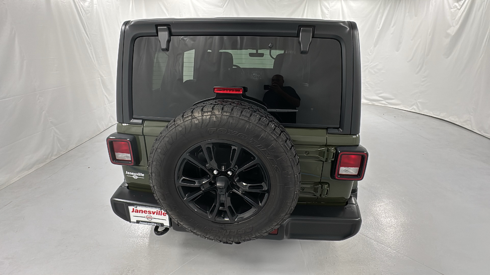 2021 Jeep Wrangler Unlimited Sahara 4