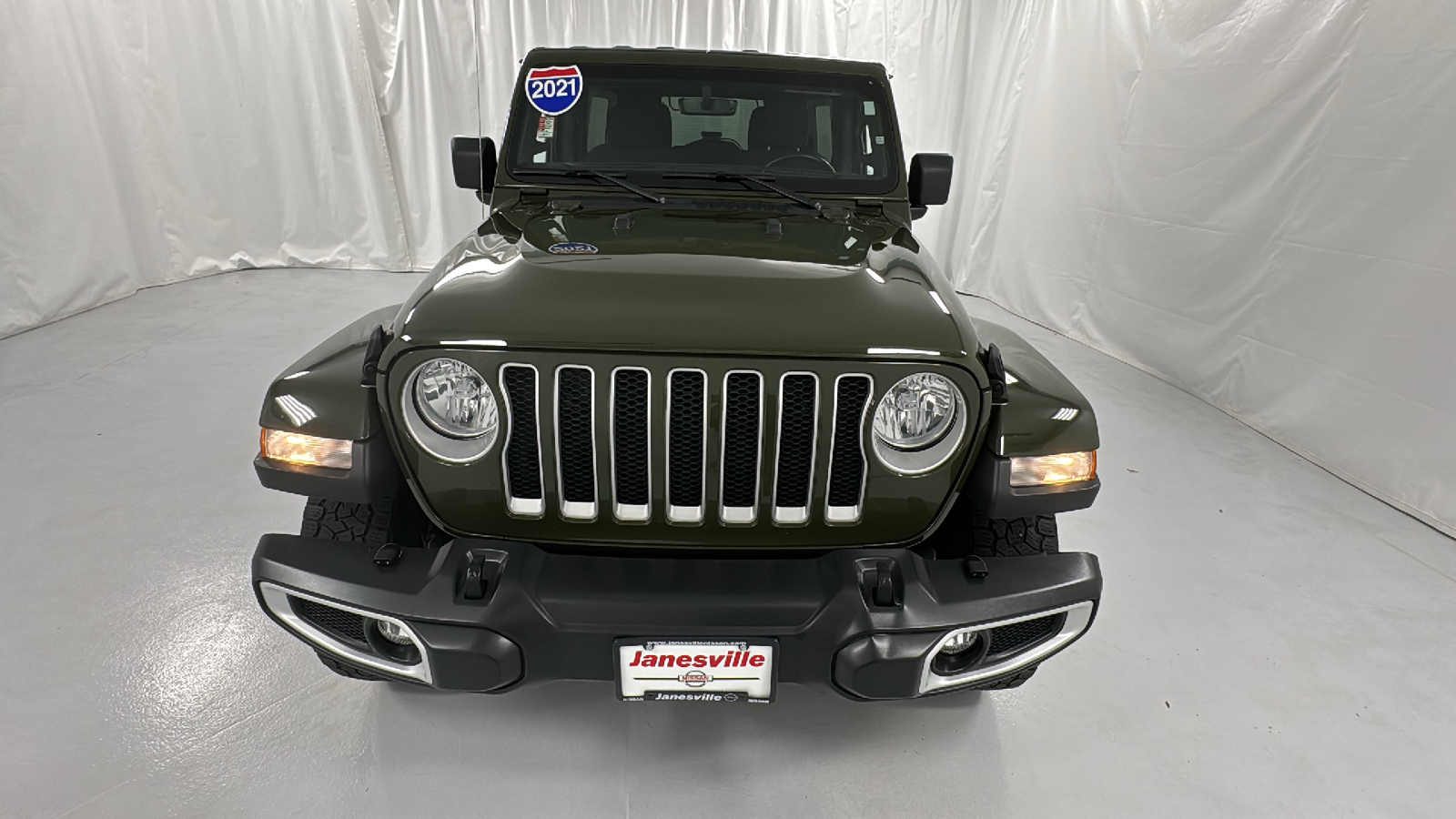 2021 Jeep Wrangler Unlimited Sahara 8