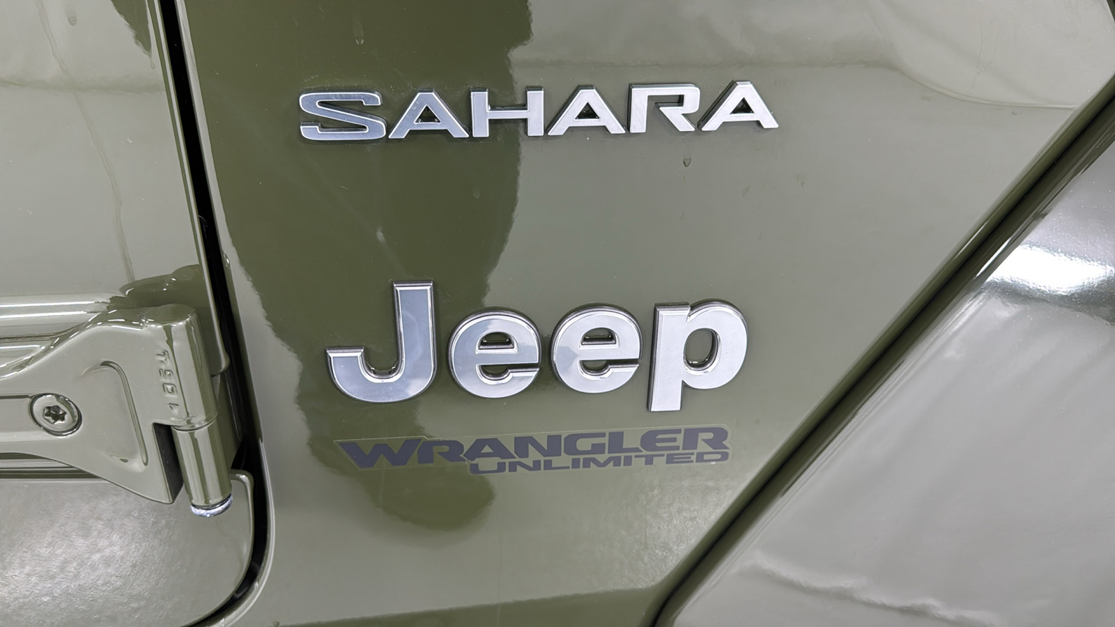 2021 Jeep Wrangler Unlimited Sahara 34