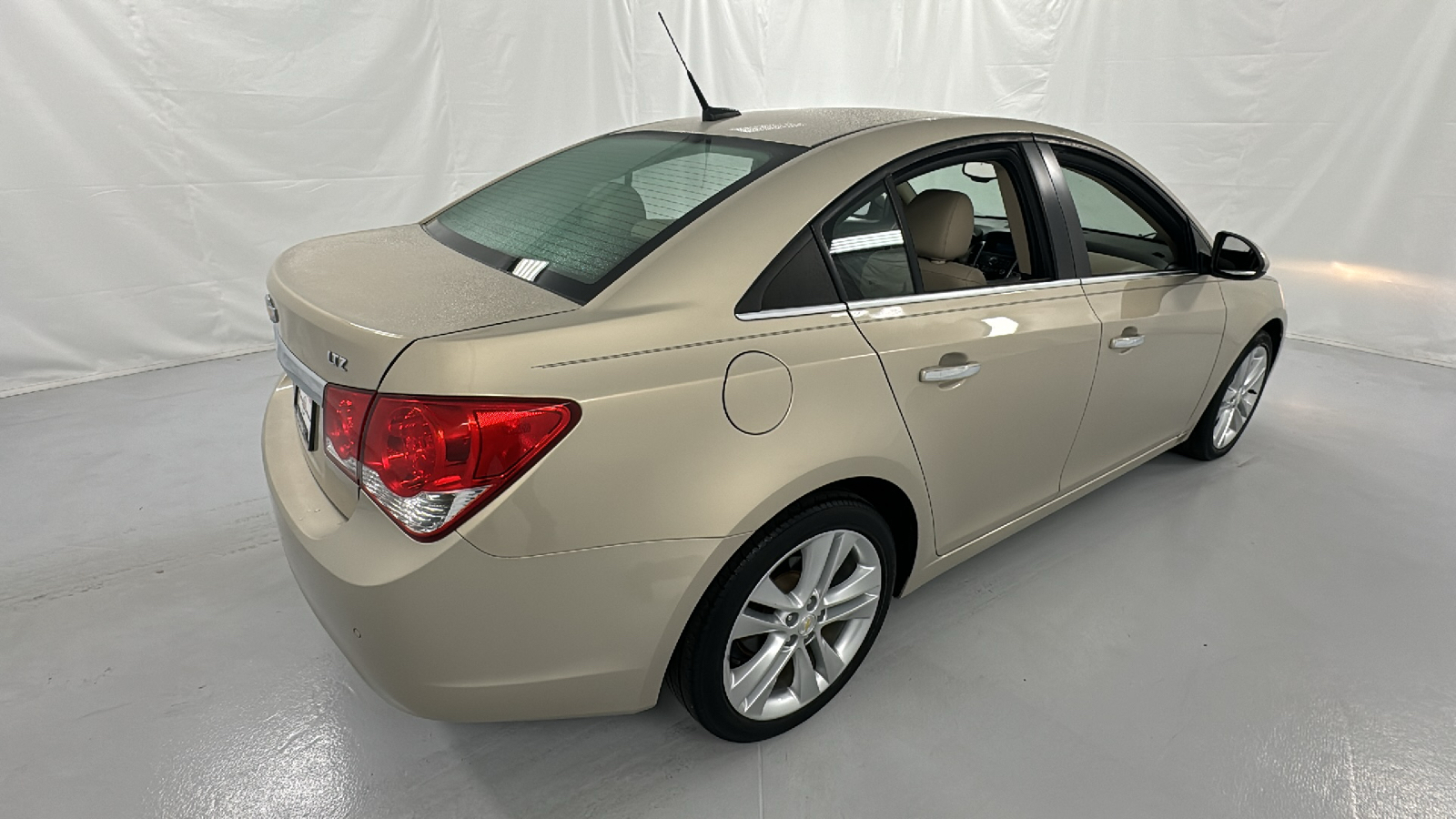 2011 Chevrolet Cruze LTZ 3