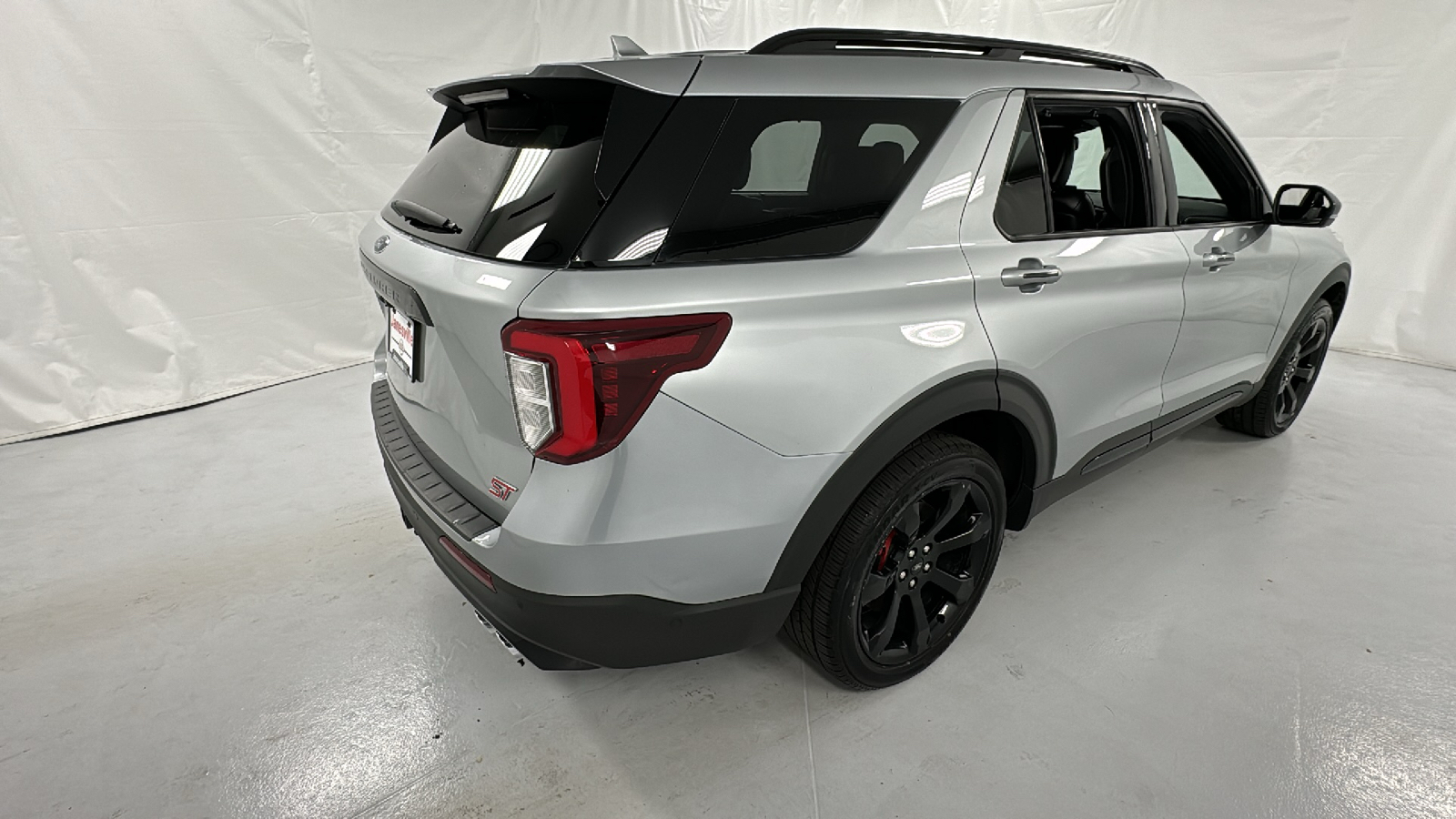 2020 Ford Explorer ST 3