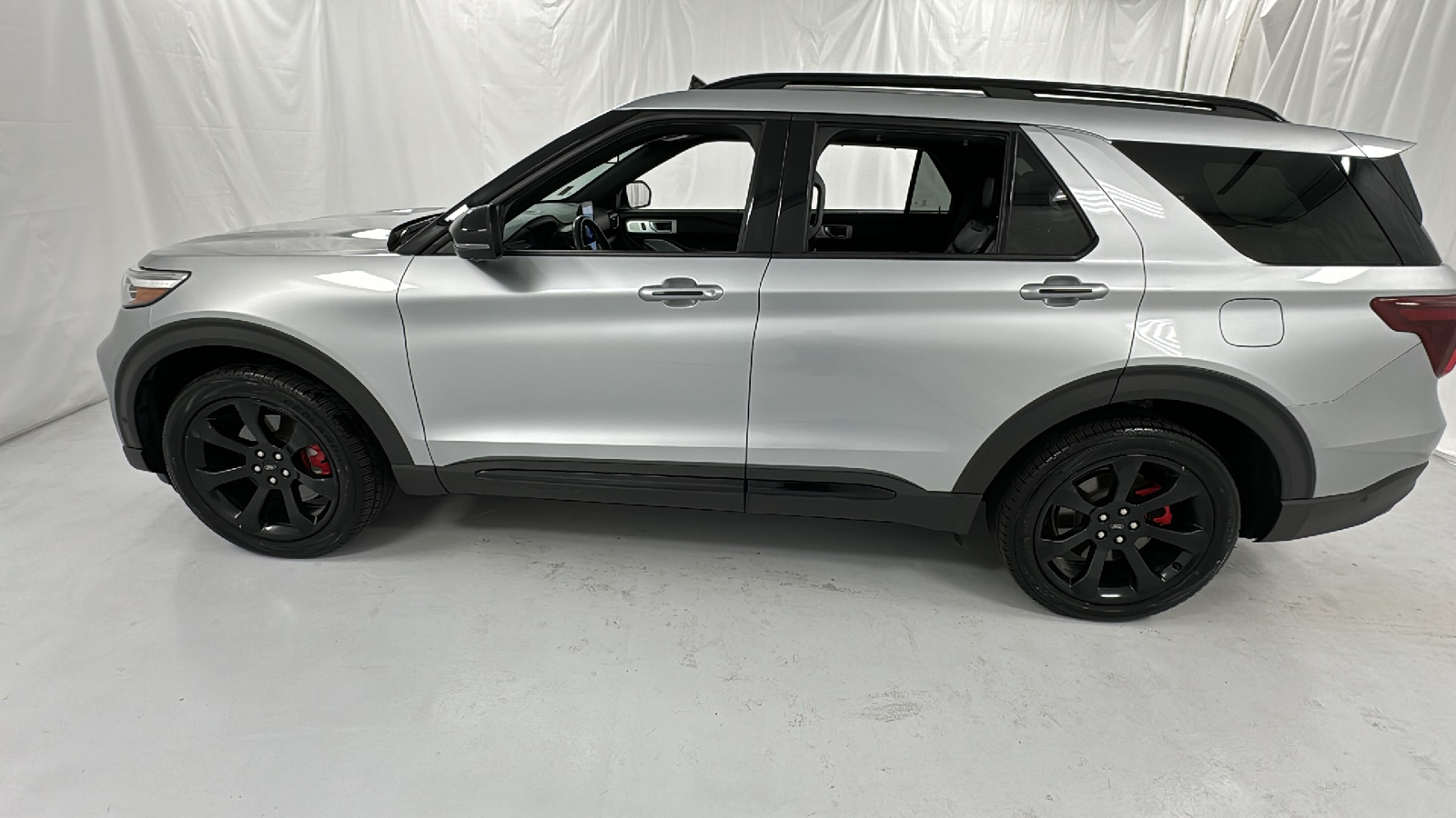 2020 Ford Explorer ST 6