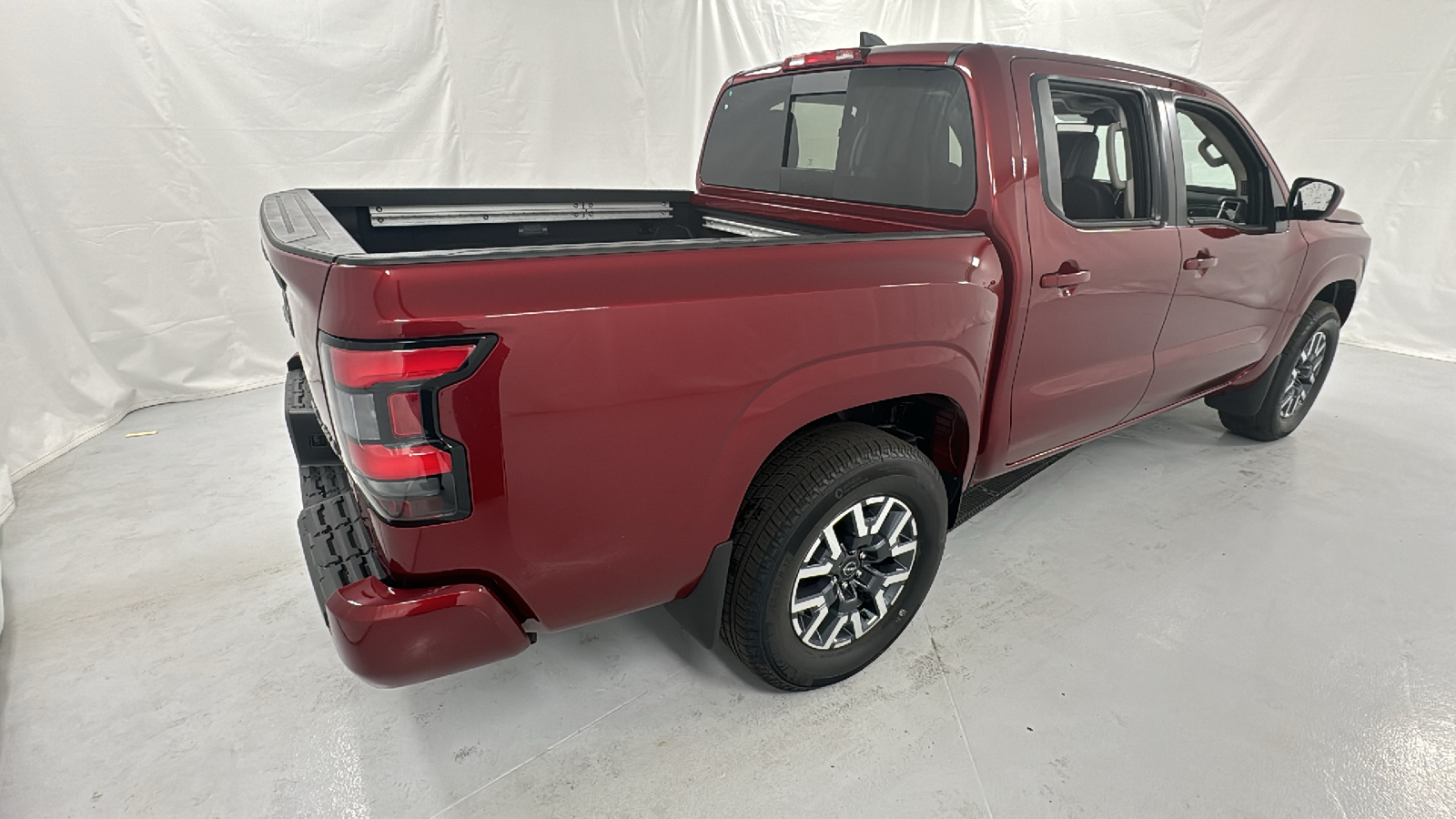 2024 Nissan Frontier SL 3