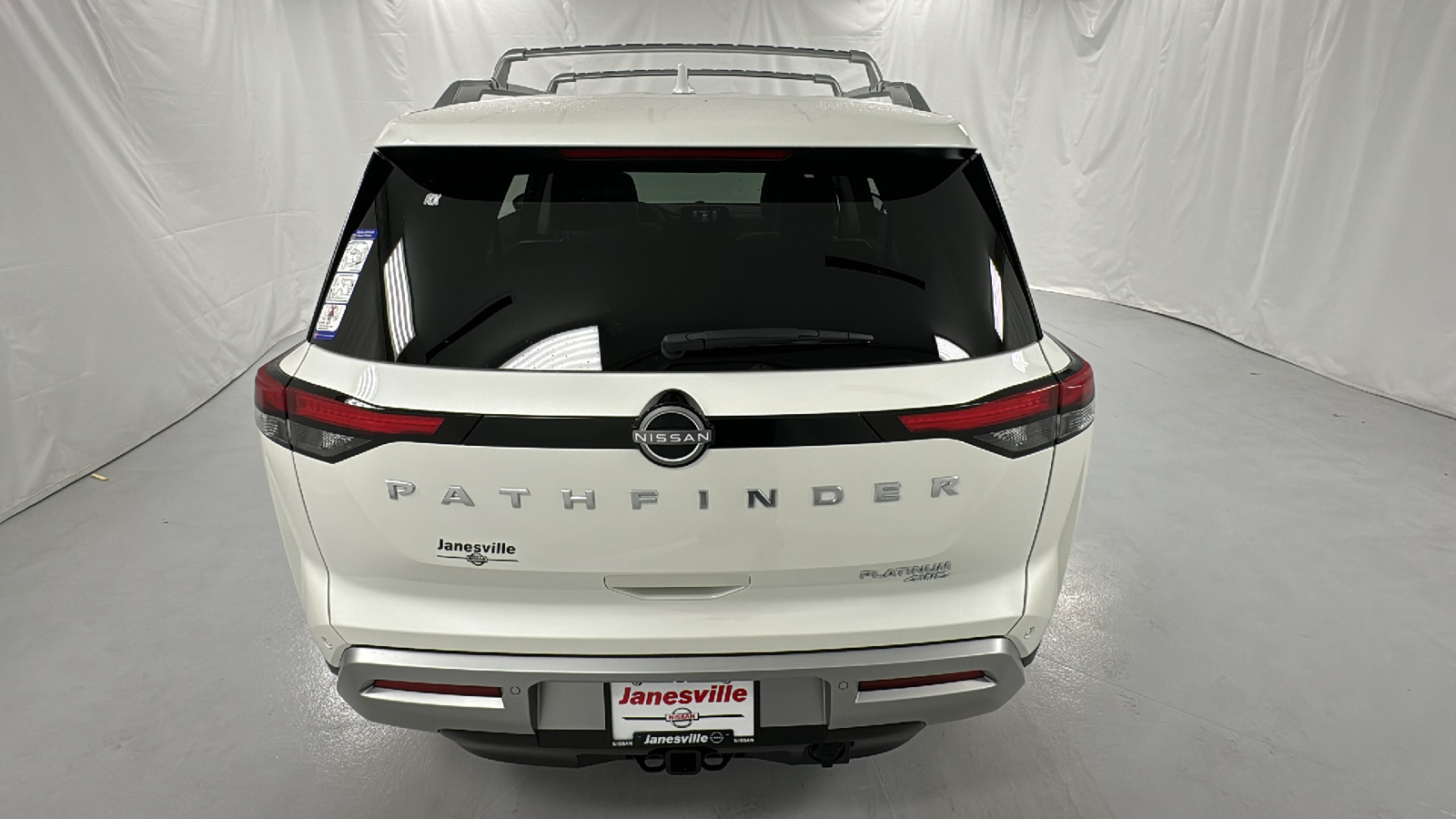 2024 Nissan Pathfinder Platinum 4