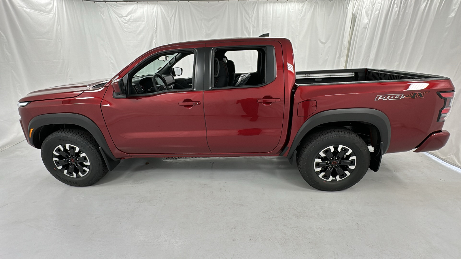 2024 Nissan Frontier PRO-4X 6