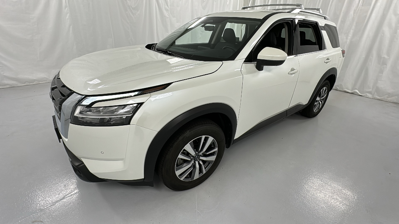 2023 Nissan Pathfinder SL 7