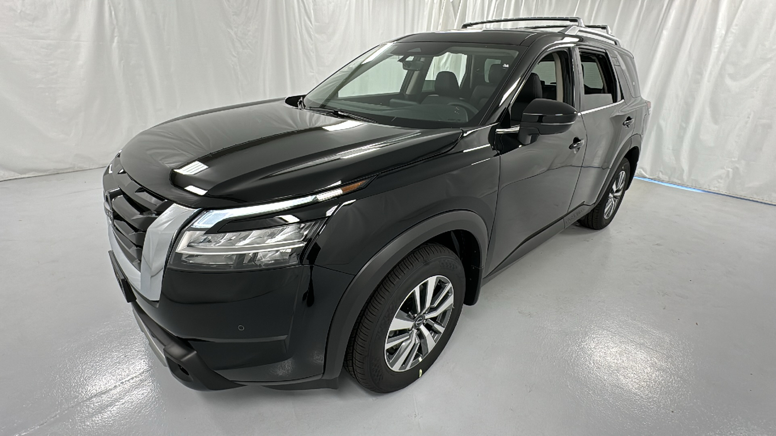 2024 Nissan Pathfinder SL 7