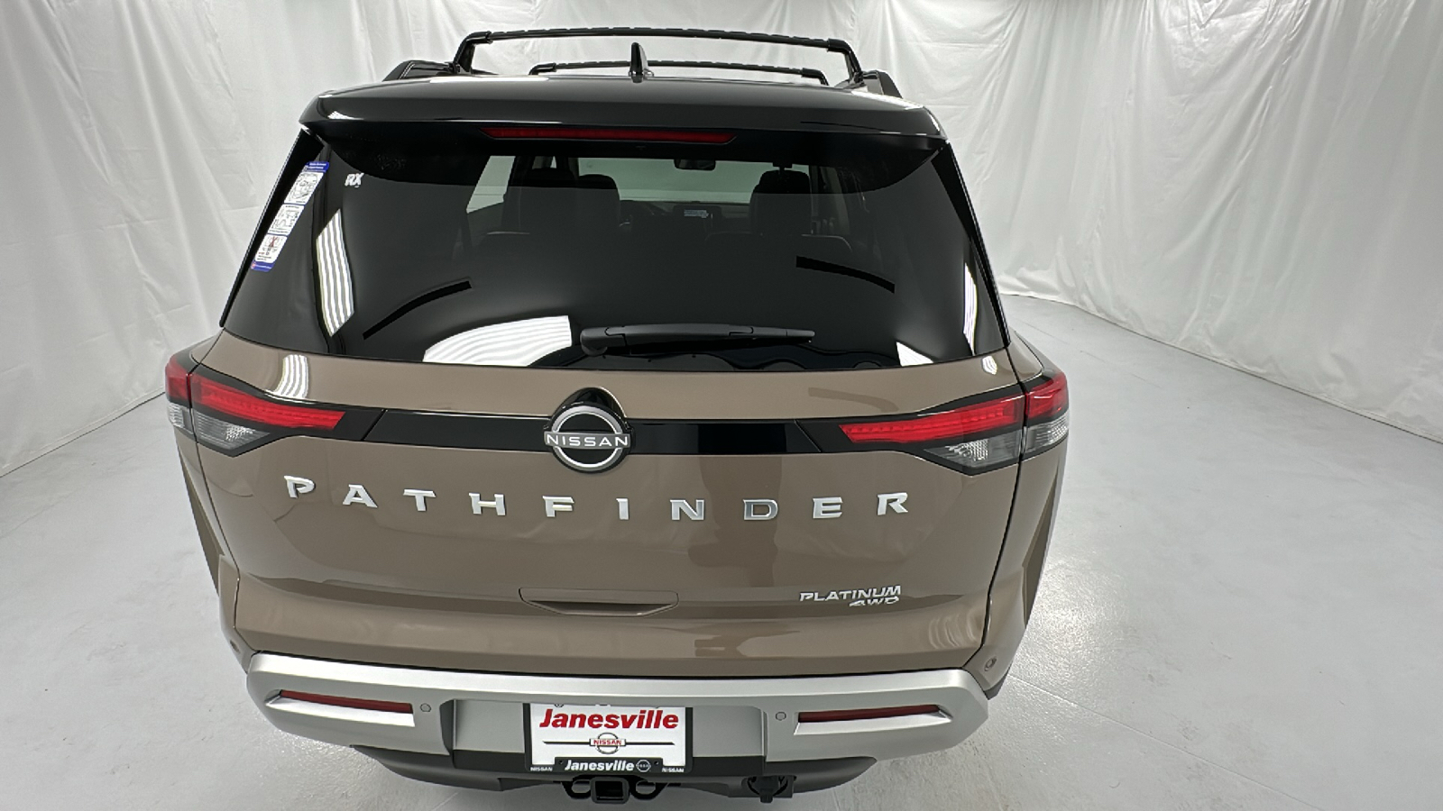 2024 Nissan Pathfinder Platinum 4