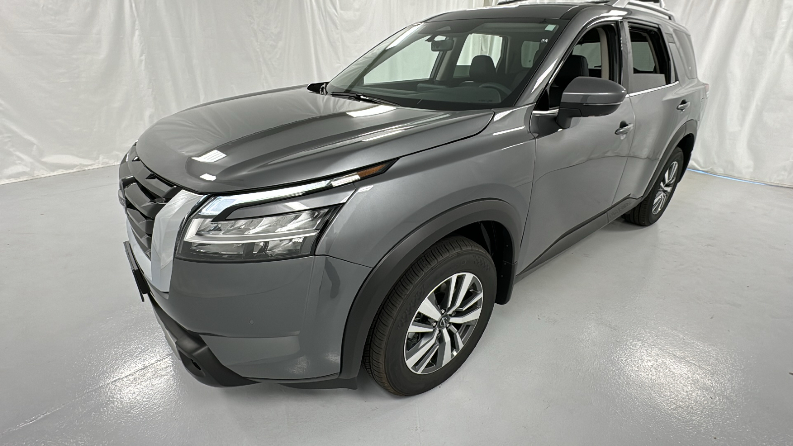 2024 Nissan Pathfinder SL 7