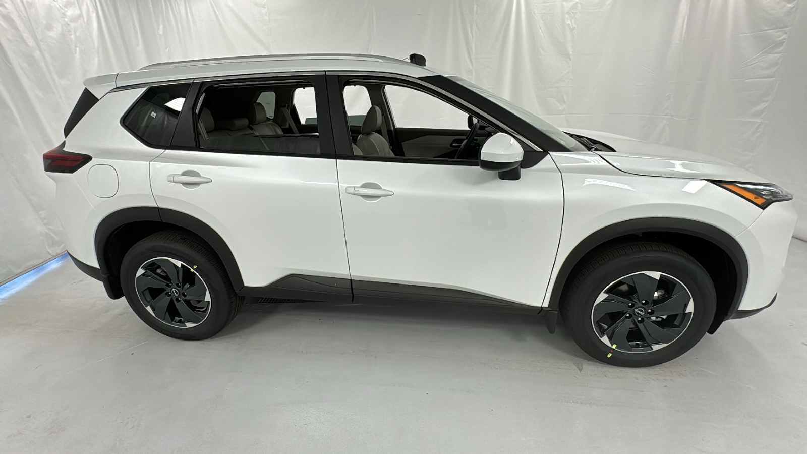 2025 Nissan Rogue SV 2