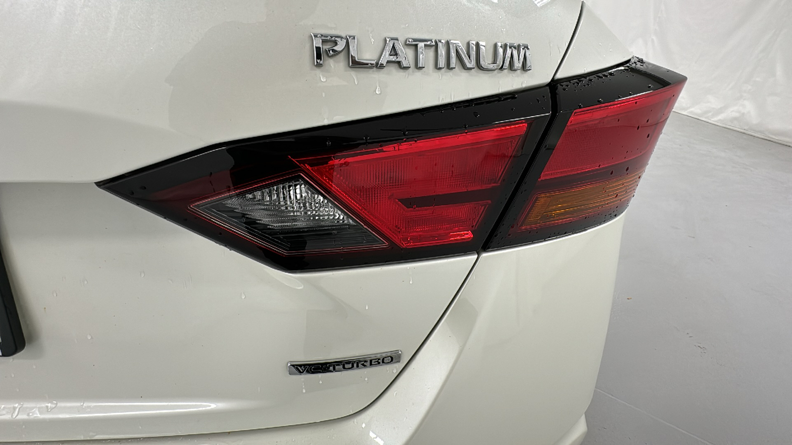 2020 Nissan Altima 2.0 Platinum 34