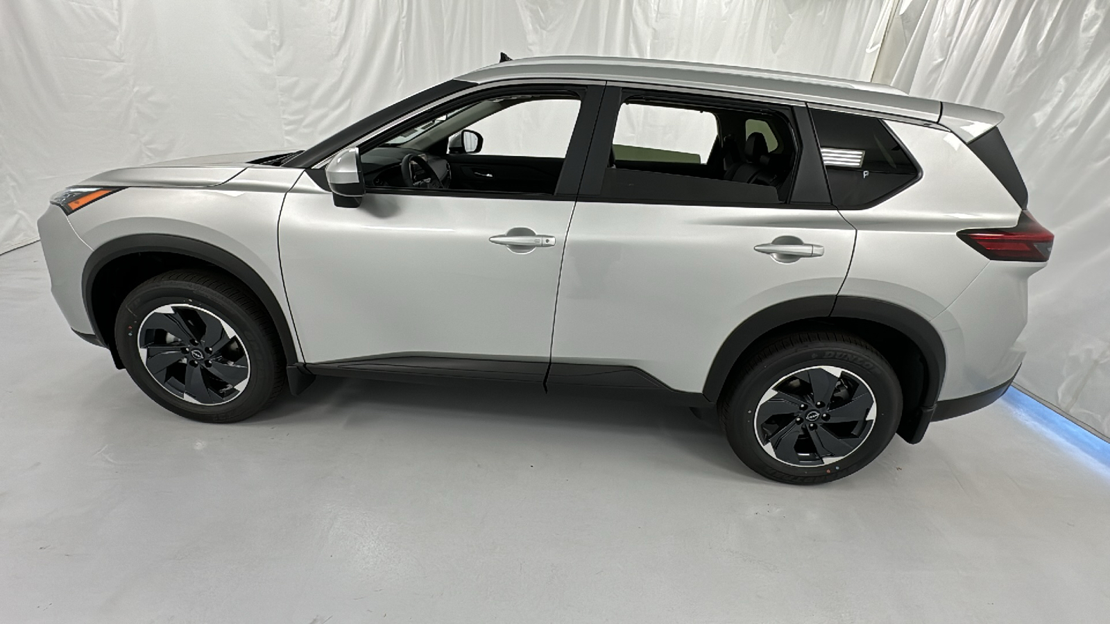 2024 Nissan Rogue SV 6