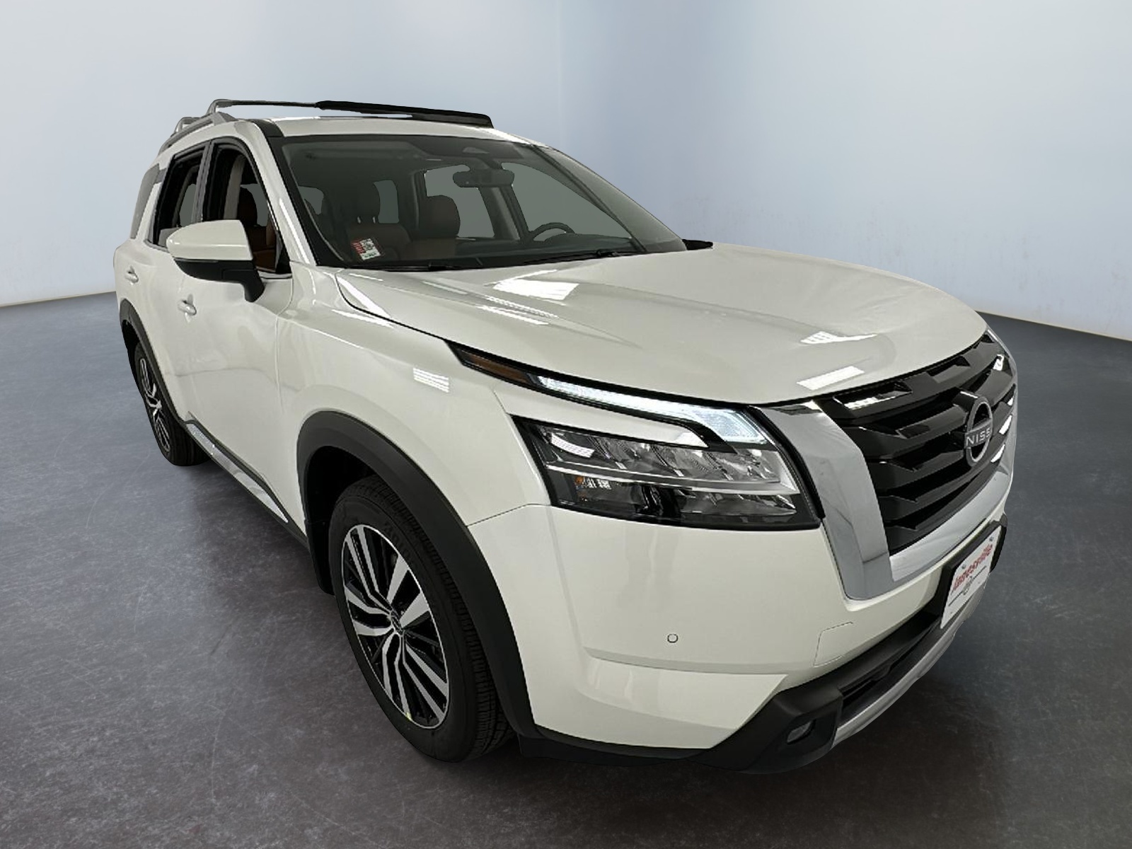 2024 Nissan Pathfinder Platinum 1