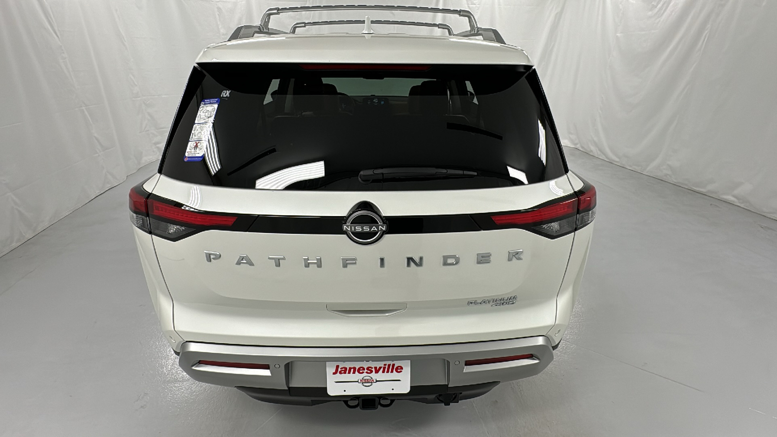 2024 Nissan Pathfinder Platinum 4