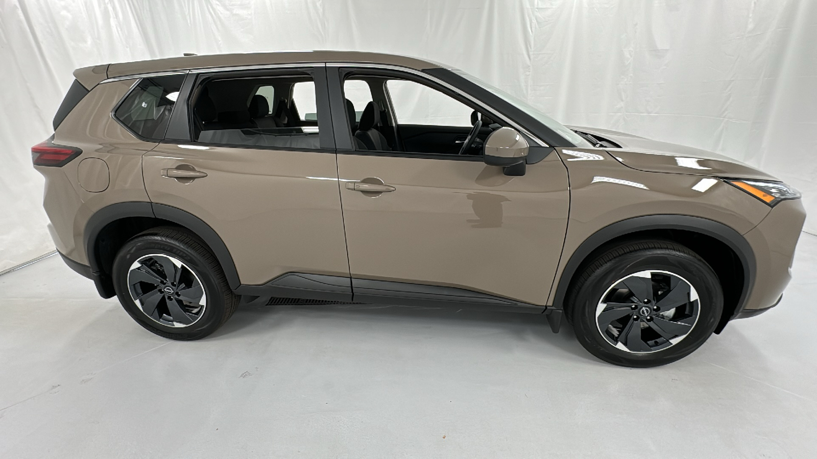 2025 Nissan Rogue SV 2