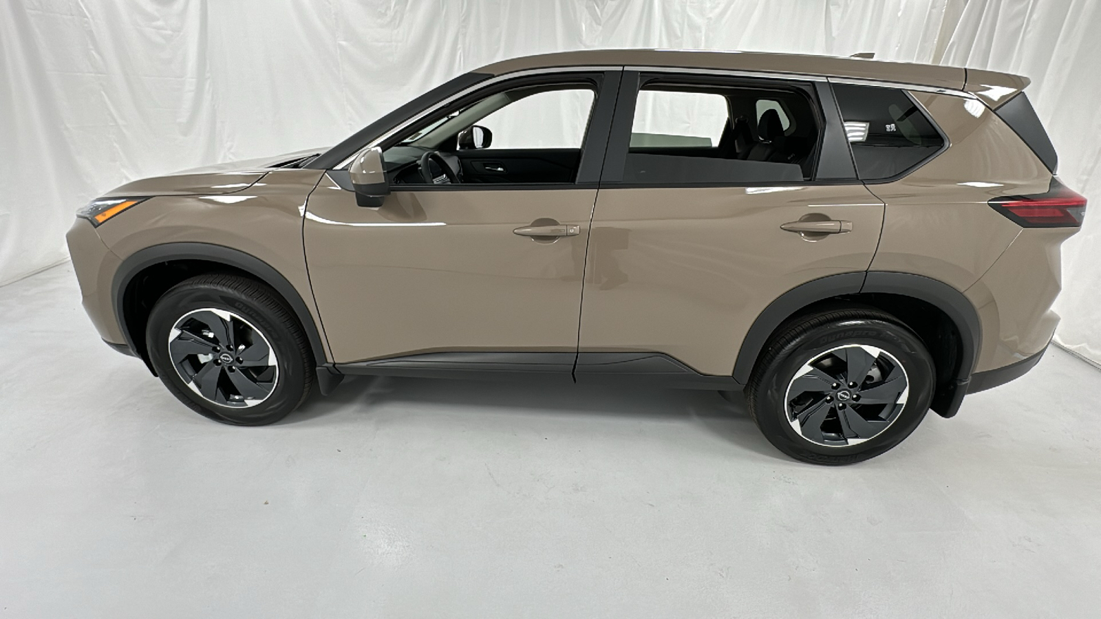 2025 Nissan Rogue SV 6