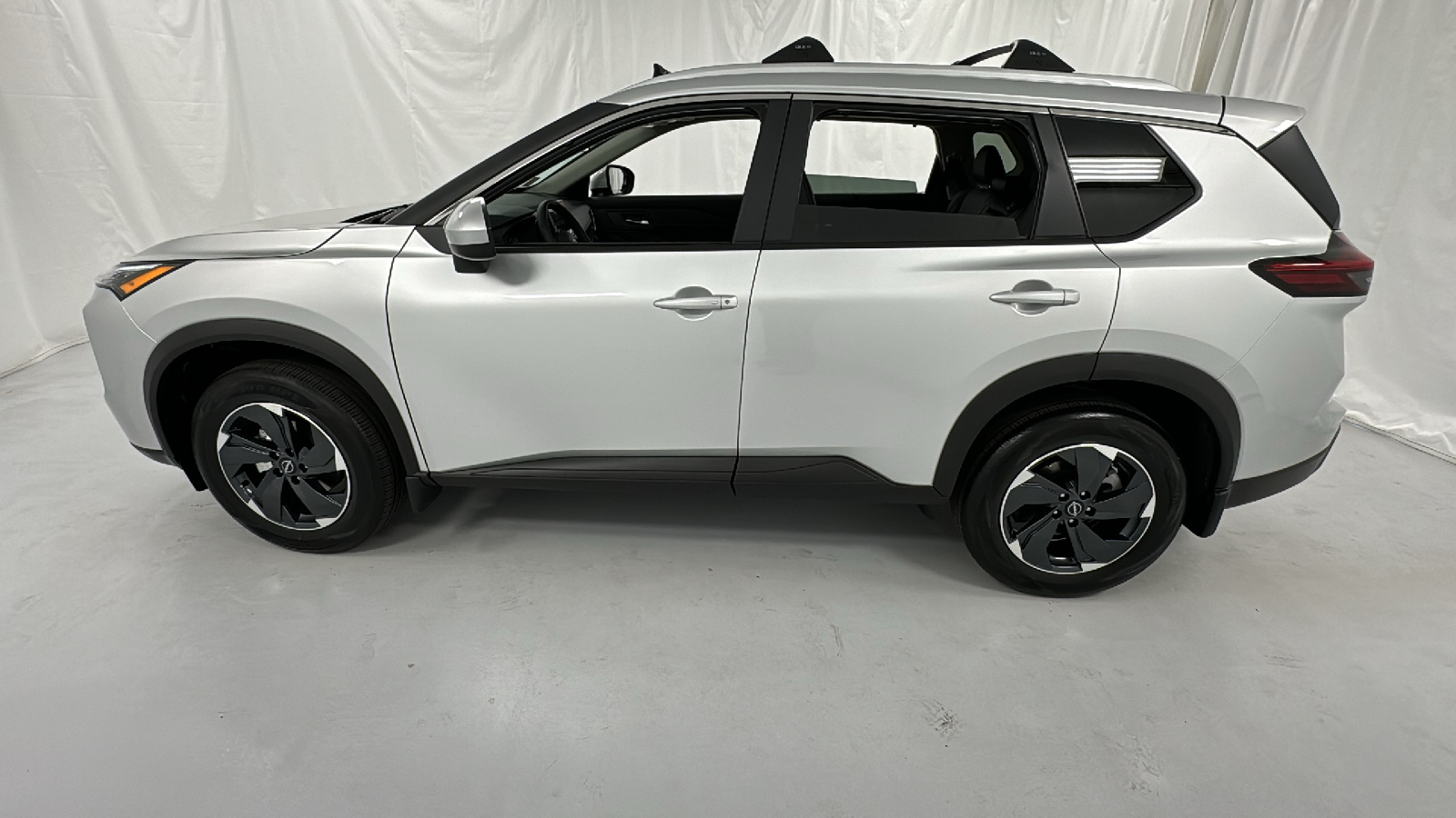 2025 Nissan Rogue SV 6