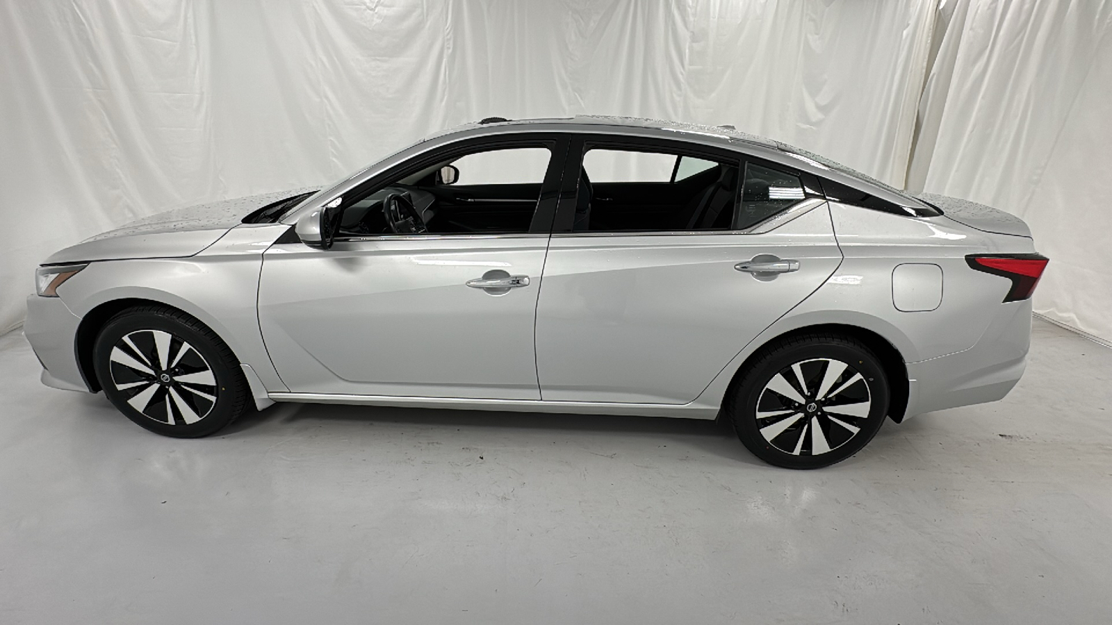 2019 Nissan Altima 2.5 SV 6