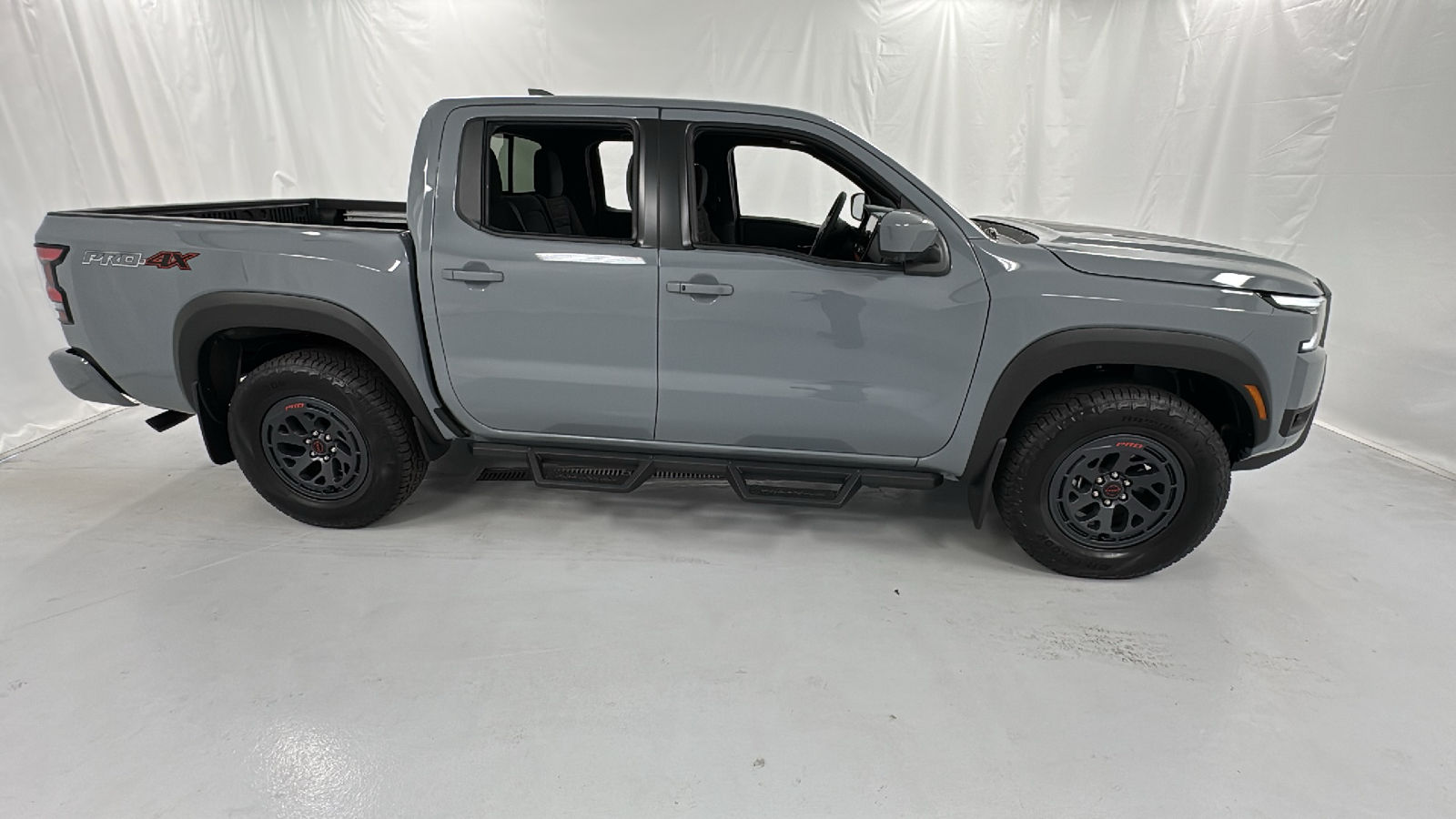 2025 Nissan Frontier PRO-4X 2